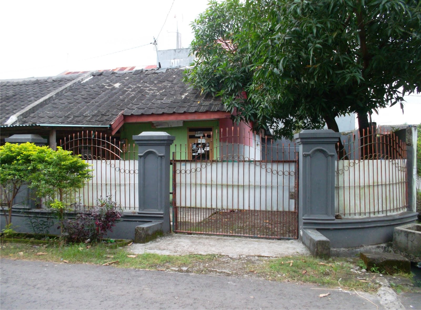 RUMAH DIJUAL